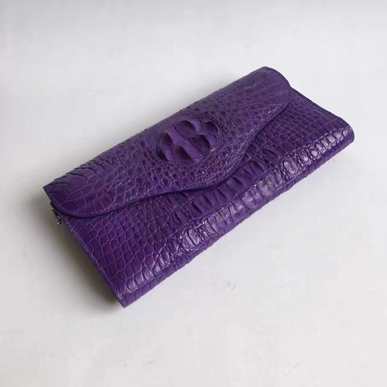鱷魚(yú)皮三折包