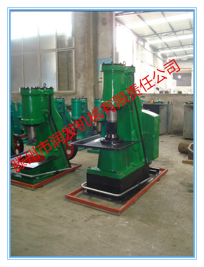 潤發(fā)機械C41-40kg單體帶底座空氣錘價格 打鐵空氣錘廠家批發(fā)