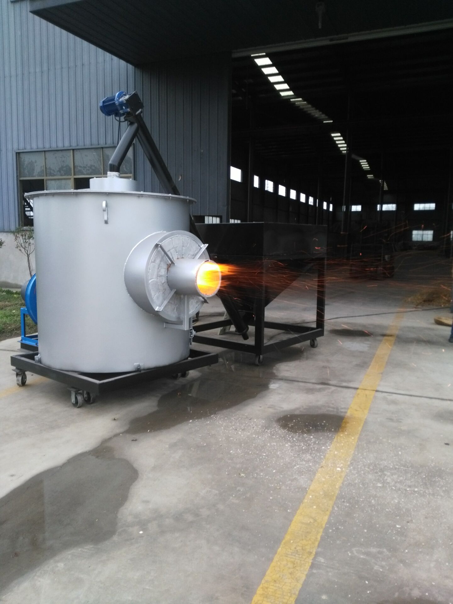 生物質(zhì)顆粒燃燒機(jī)價(jià)格報(bào)價(jià)咨詢(xún)田農(nóng)