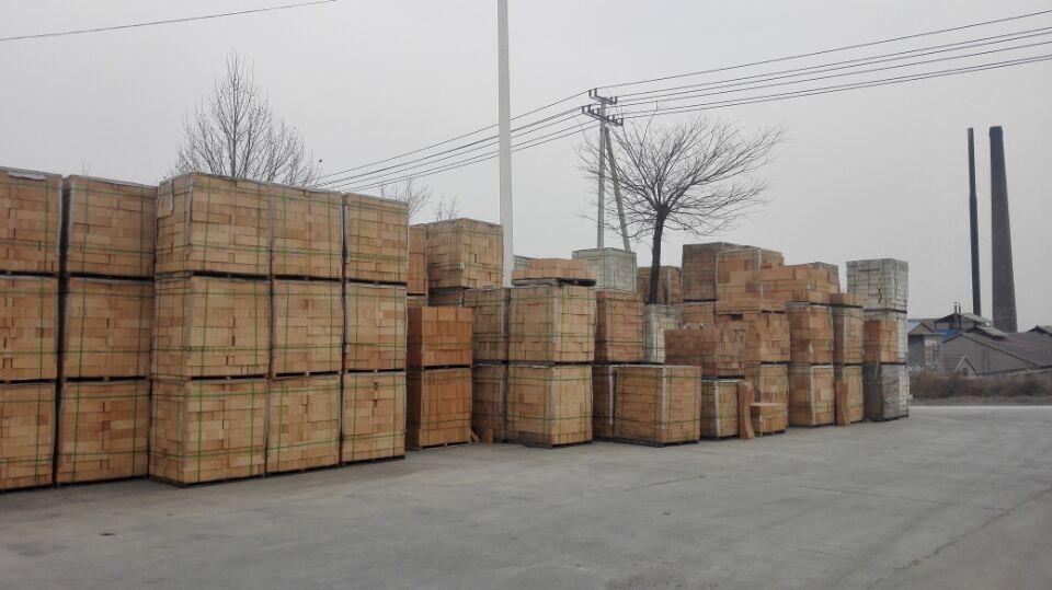 供應(yīng)粘土質(zhì)隔熱磚