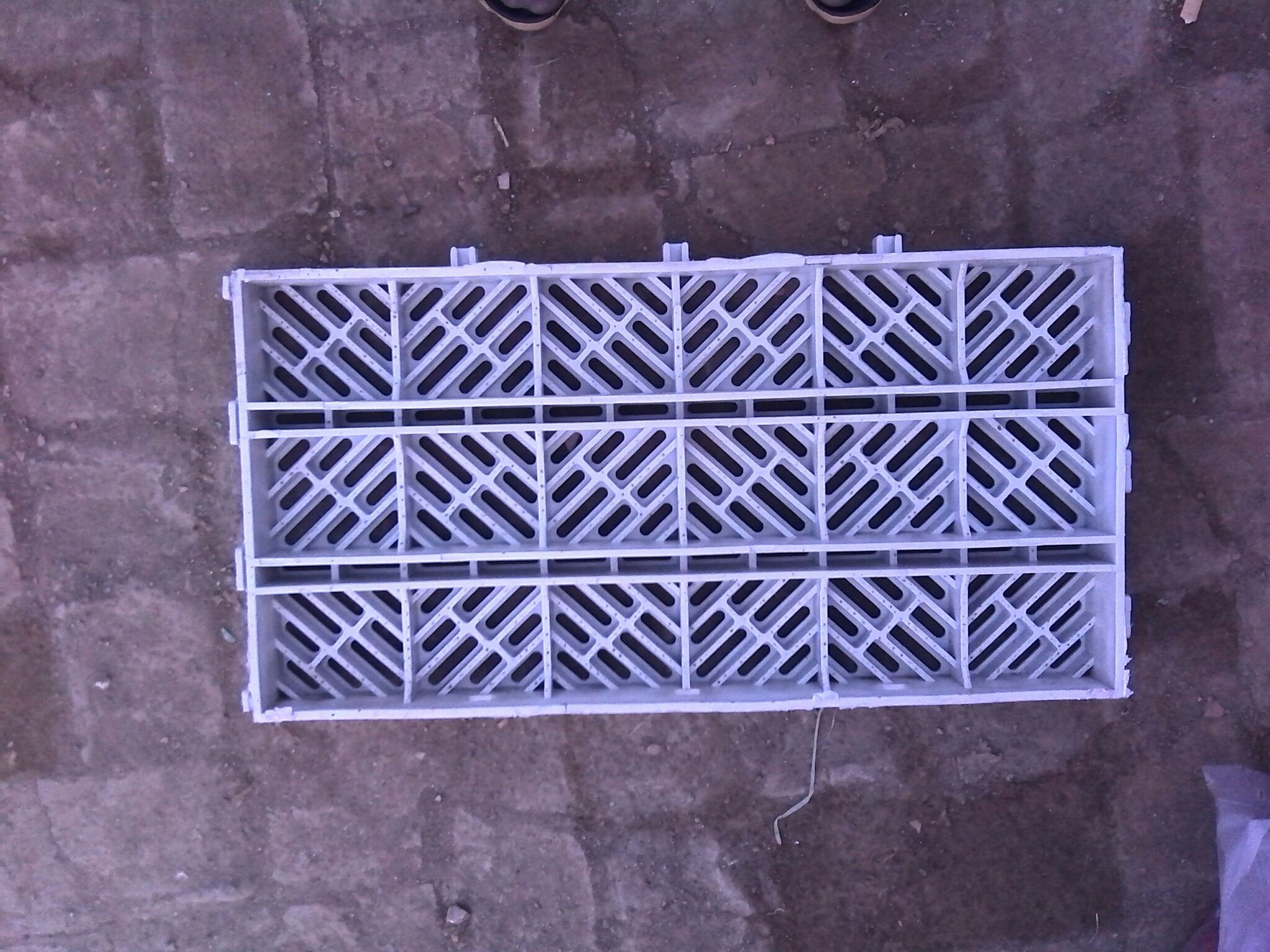 復(fù)合漏縫板電熱板 復(fù)合漏縫板半漏縫板電熱板 復(fù)合漏縫板半漏縫板電熱板絕緣阻燃