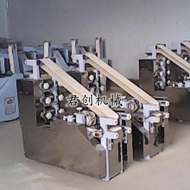 臺(tái)式餃子皮機(jī) 自動(dòng)回皮多規(guī)格餃子皮機(jī)包子皮機(jī)