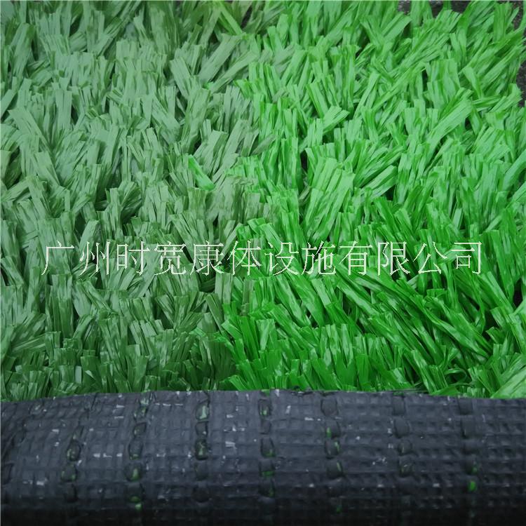 學(xué)校足球人造草，廠家直銷人造草，運動場仿真草供應(yīng)商