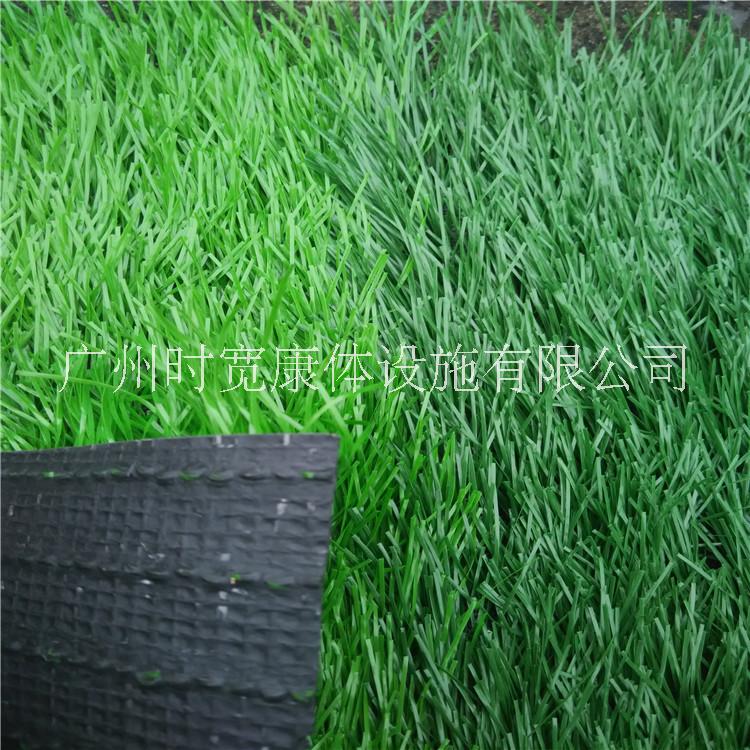 足球場(chǎng)人工草，標(biāo)準(zhǔn)足球場(chǎng)人造草，綠色運(yùn)動(dòng)仿真草坪，廣州塑料草皮