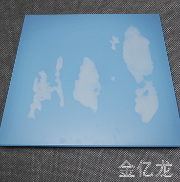 廠家直銷藍天白云鋁扣板 佛山[金億龍]平面噴粉鋁天花
