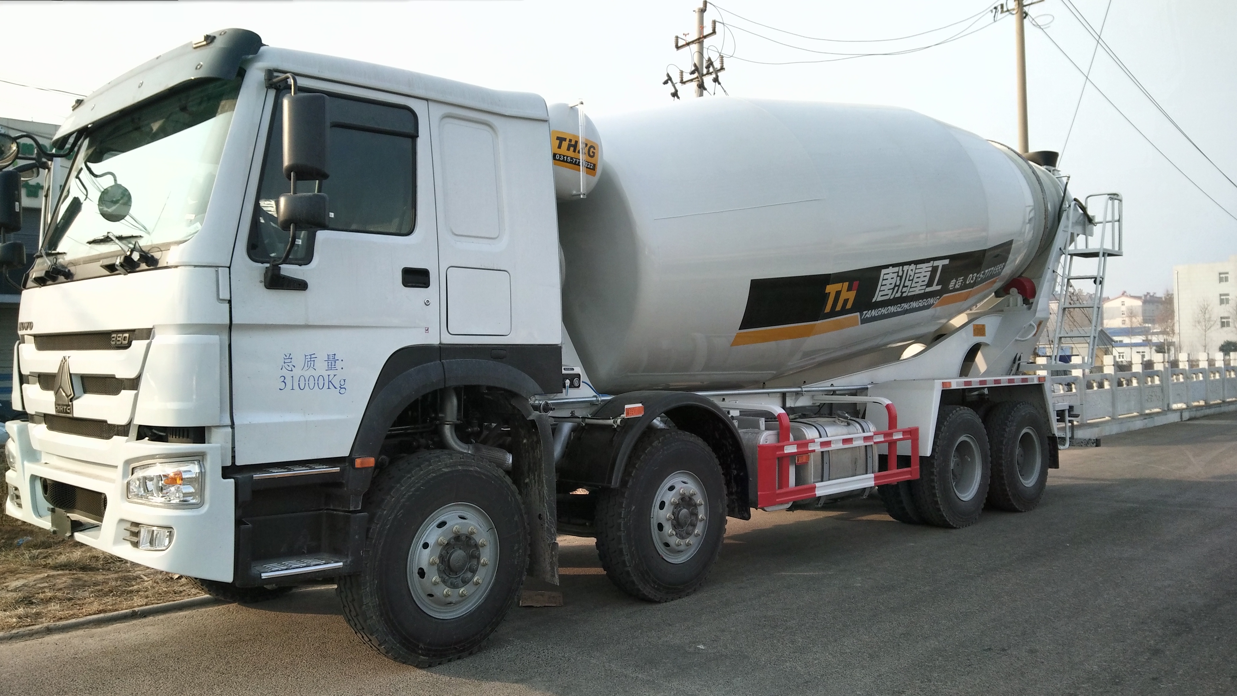 山東聯(lián)興20方鴻達(dá)混凝土攪拌車   水泥罐車 20方混凝土攪拌車