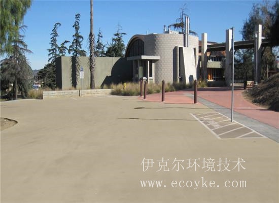 伊克爾固化土新型材料應用于學校路面