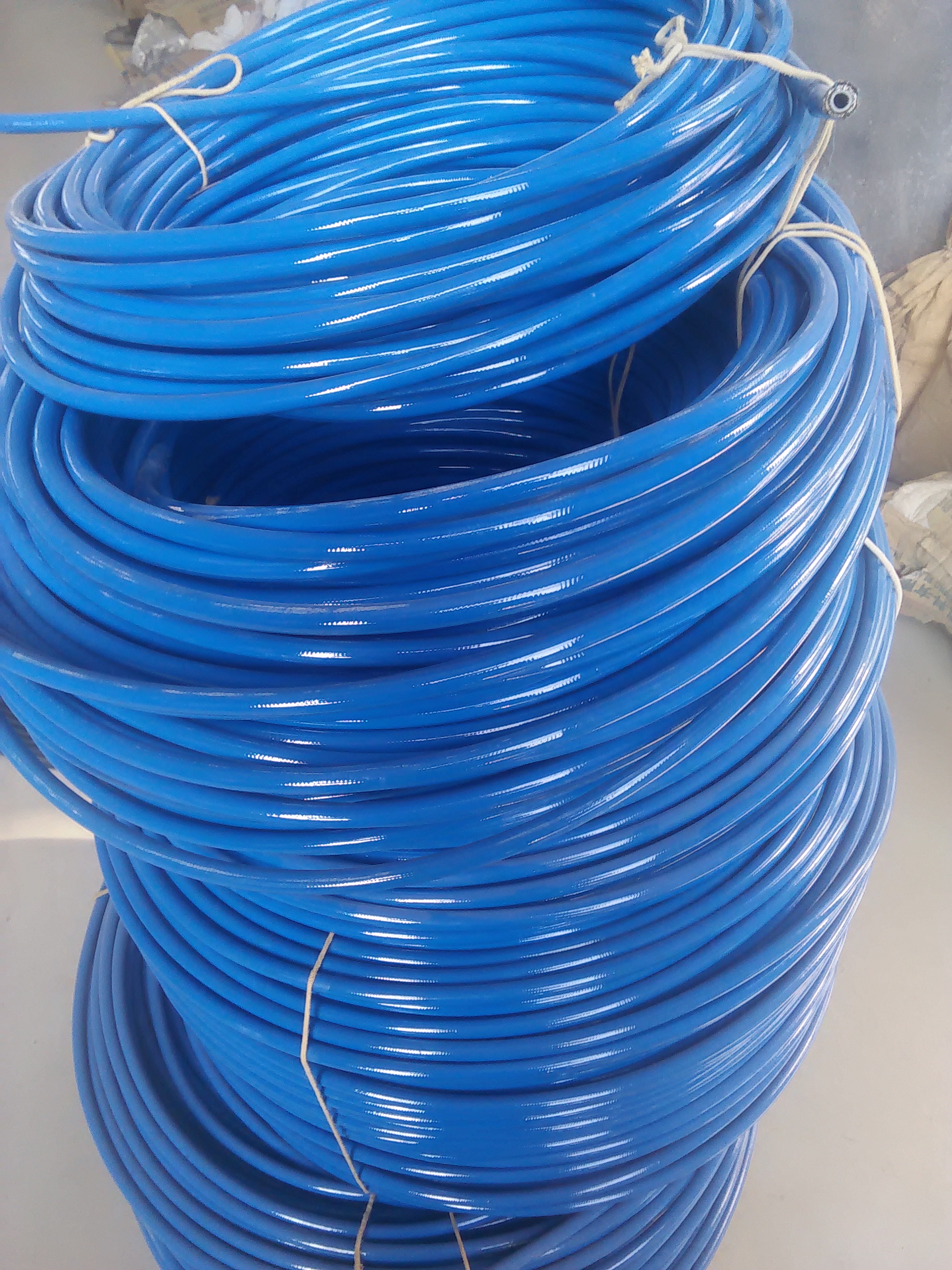 供應(yīng)鋼絲編織增強聚氨酯管 鋼絲管供應(yīng)商 鋼絲管價格 液壓管批發(fā)