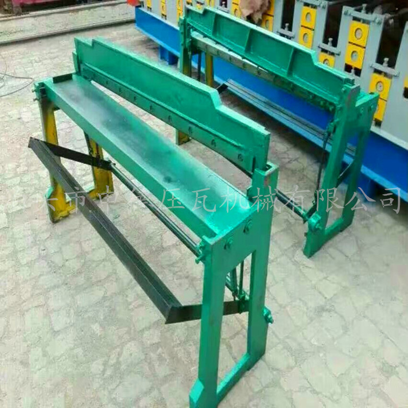 申德壓瓦機械廠家長期供應(yīng)電動剪板機 腳踏剪板機 彩鋼板縱剪機