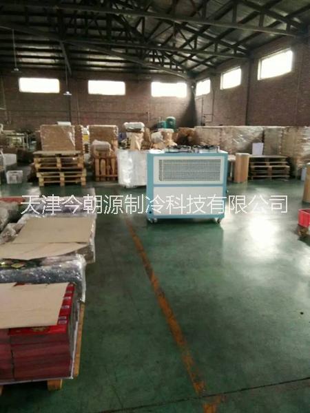 小型冷水機(jī)_天津冷凍機(jī)_批發(fā)_5HP工業(yè)冷水機(jī)_風(fēng)冷冷凍機(jī)