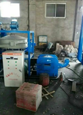 廠家直銷廢舊塑料瓶標(biāo)簽紙磨粉機(jī)及整條商標(biāo)紙加工生產(chǎn)線