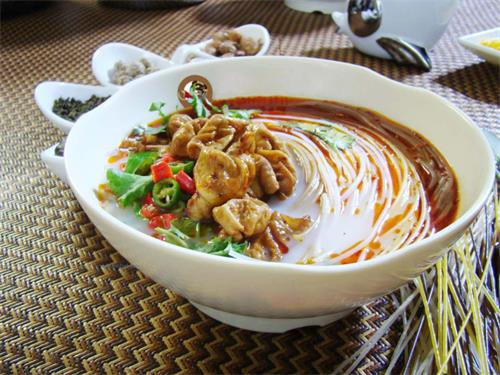 草根創(chuàng)業(yè)好項(xiàng)目 漁粉哥五谷魚(yú)粉加盟讓你做有背景的人