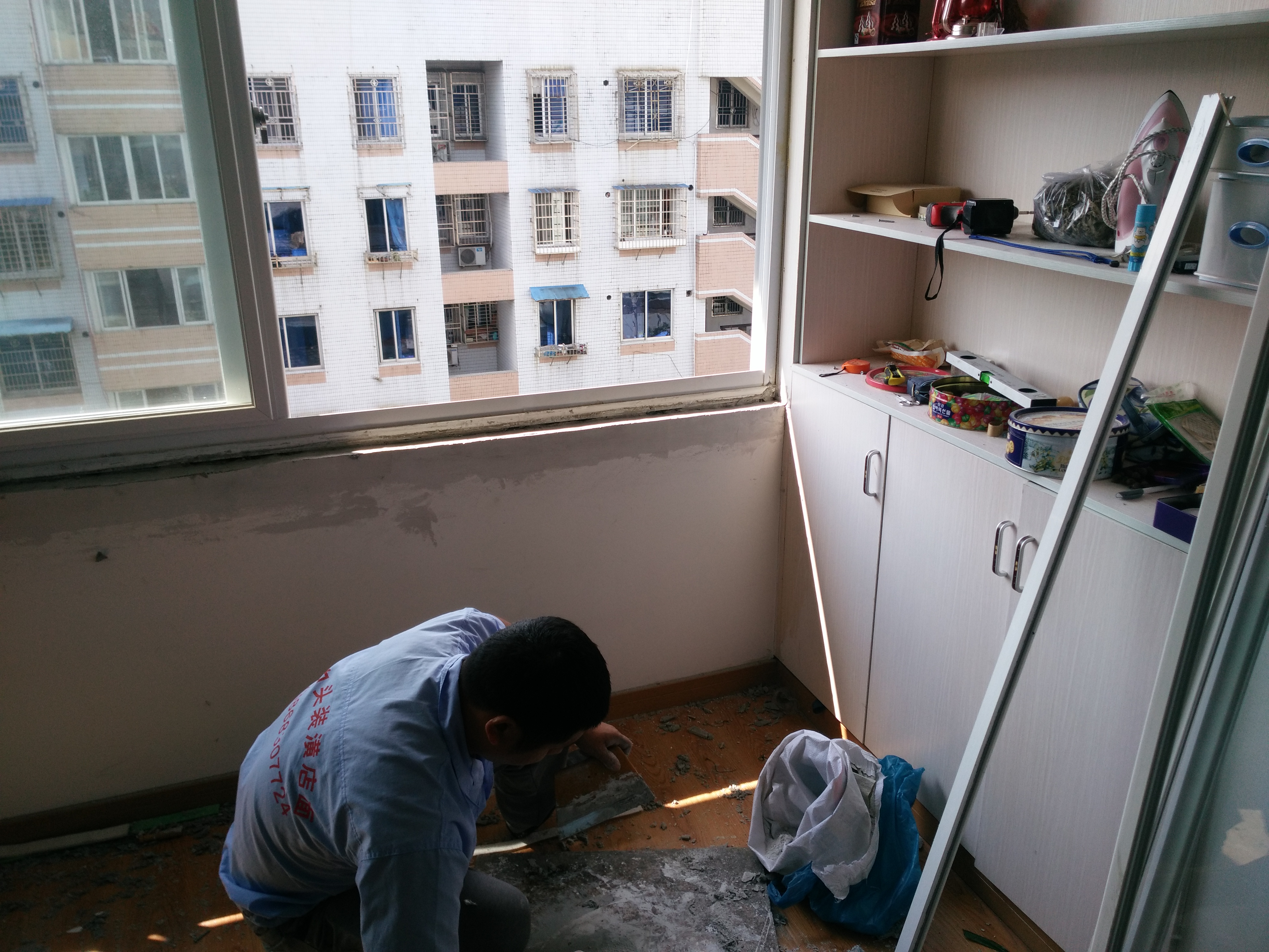 浙江惠爾靜隔音門窗專業(yè)設(shè)計推拉飄窗隔音窗 環(huán)保隔音窗 雙層浮法玻璃 臥室隔音窗 浙江惠爾靜隔音門窗有限公司