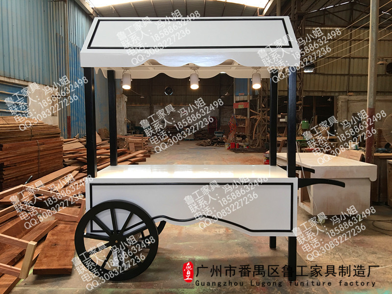 防腐木售貨車公園售賣亭木質(zhì)崗?fù)ひ?  title=