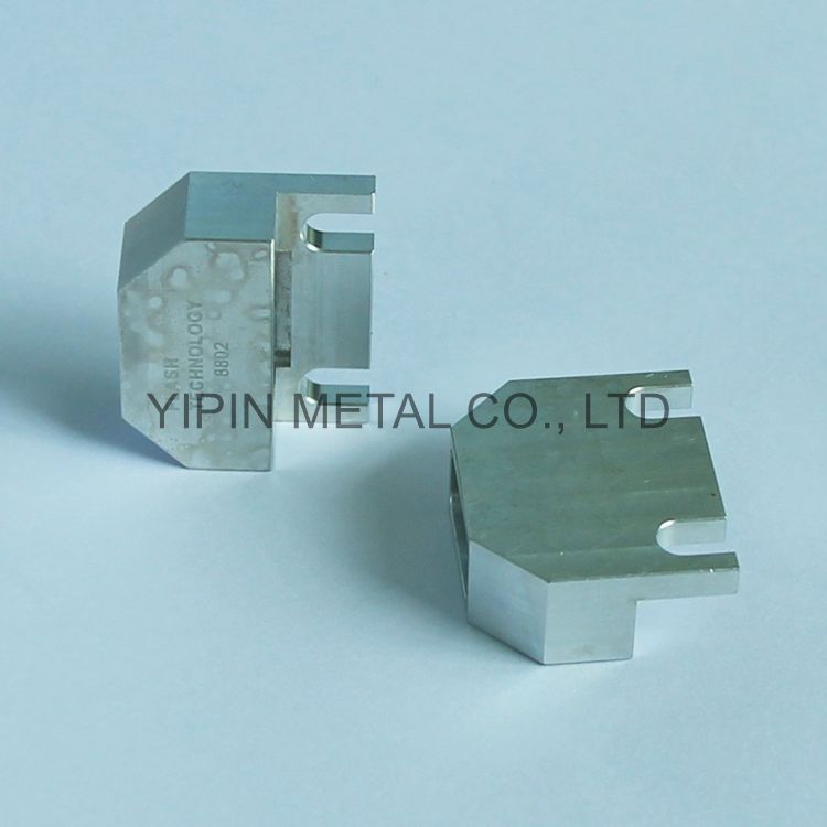 找CNC車(chē)削件上一呼百應(yīng)，怡品五金專(zhuān)業(yè)制造車(chē)床件