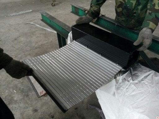 河北卷簾式防護罩批發(fā)商