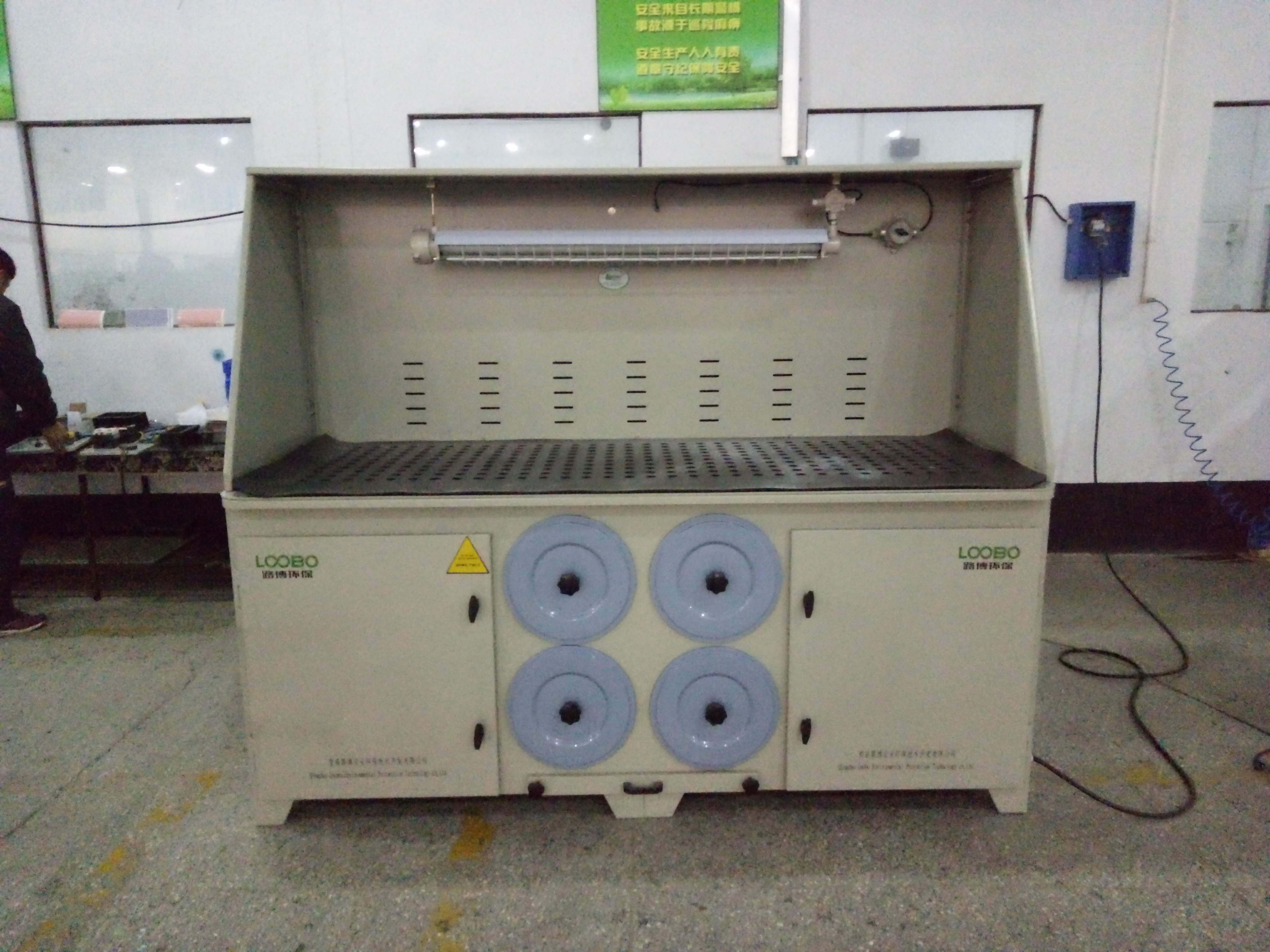 青島環(huán)保廠家直銷治理污染的防爆型打磨除塵臺