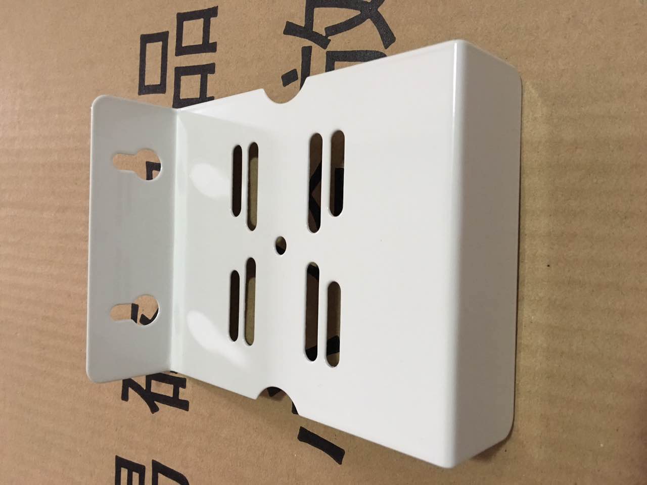 10寸單級(jí)鐵掛片濾瓶固定掛片 前置過(guò)濾器器掛板吊片