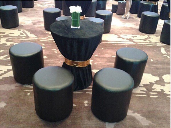 提供廣州車展家具出租車展沙發(fā)出租