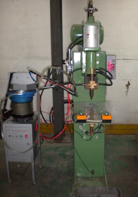 重慶螺母輸送機 重慶螺母輸送機生產(chǎn)廠家