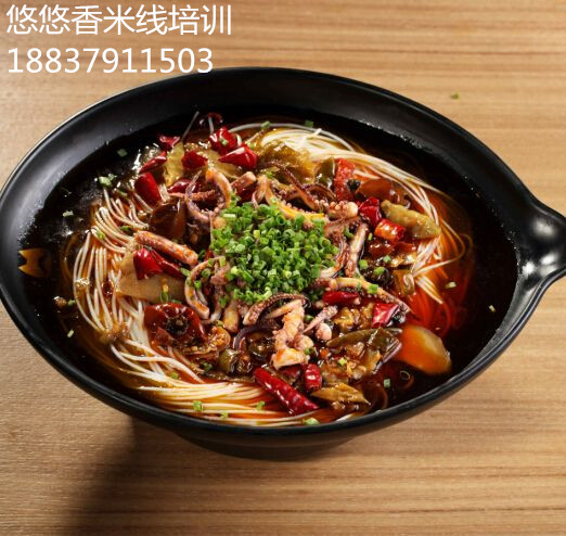 過橋米線培訓(xùn)班多少錢小本創(chuàng)業(yè)做什么好
