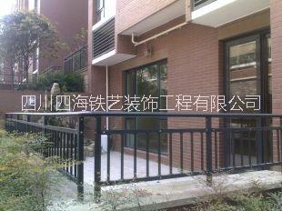 鐵藝陽臺欄桿 定做 窗臺欄桿 四川鐵藝陽臺欄桿 定做 四川鐵藝陽臺欄桿定做