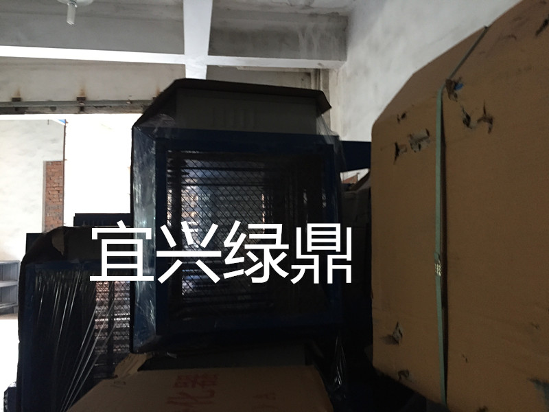重慶綠鼎環(huán)保*油煙凈化器，復合式油煙凈化率達99％廚房油煙凈化