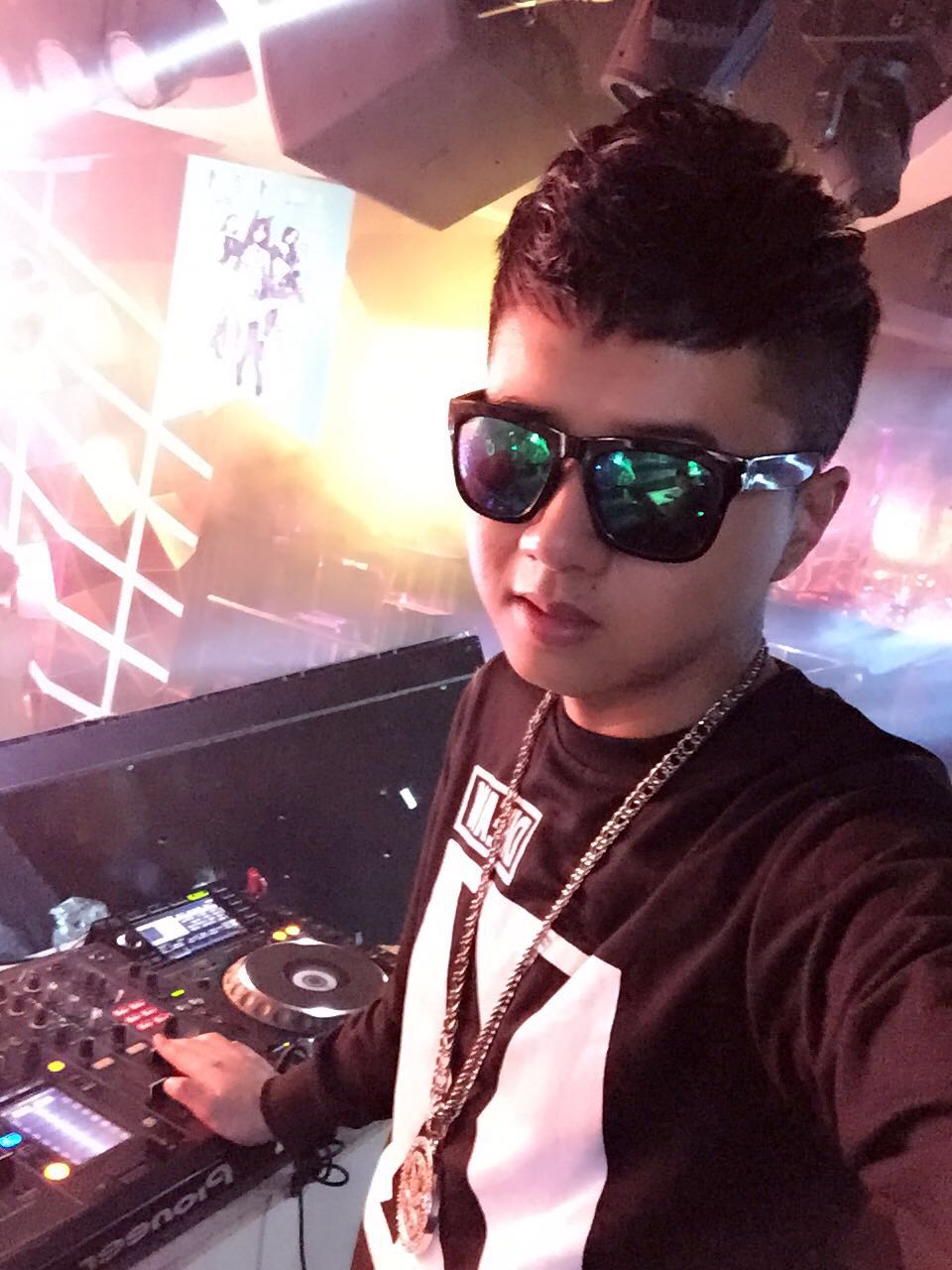 無錫DJ培訓(xùn)，無錫九域DJ培訓(xùn)，無錫DJ一對(duì)一教學(xué)