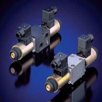 德國*哈威換向閥SWR1A7-UD-1-WG230-210滑閥式換向閥SWR1A7-UD-1現(xiàn)貨