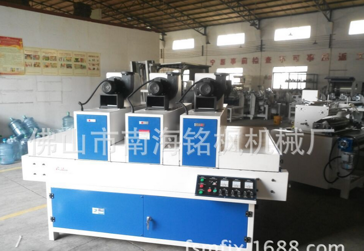 供應(yīng)滾涂機(jī)輥涂機(jī)三輪全精密滾涂機(jī)