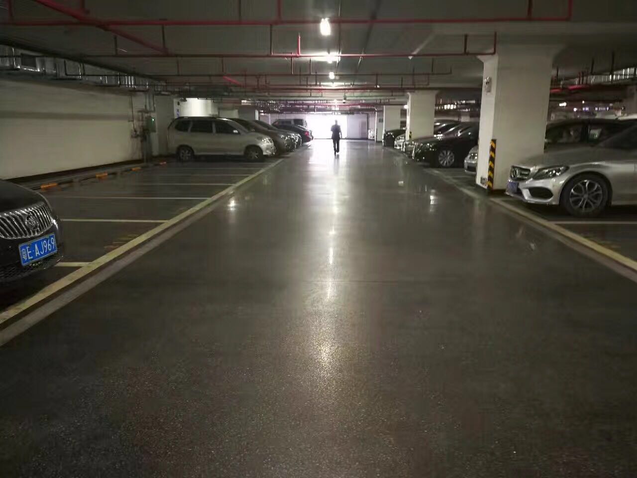 江門廠家直銷金剛砂地坪材料 耐磨地坪材料骨料 價(jià)格實(shí)惠