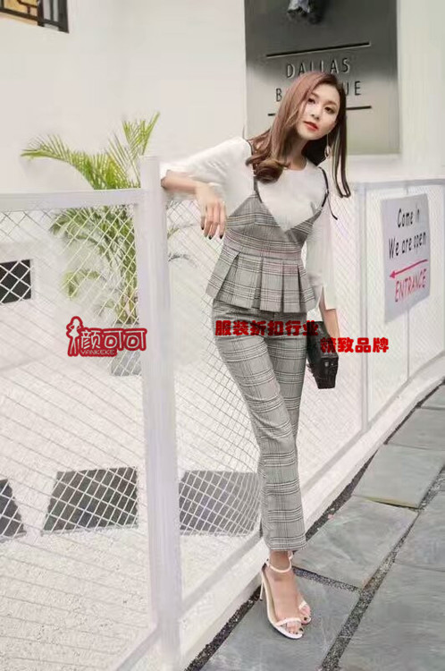 品牌女裝尾貨，女裝折扣批發(fā)