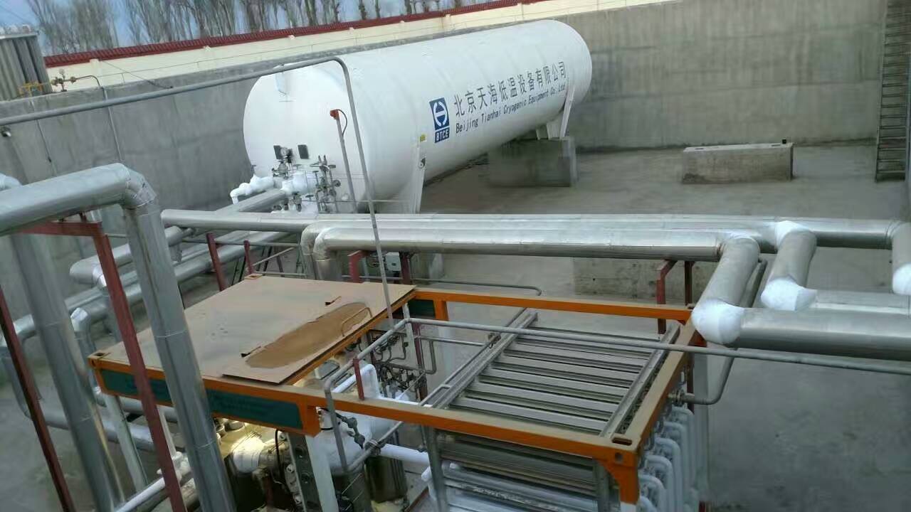 LNG加注站 LNG加注翹