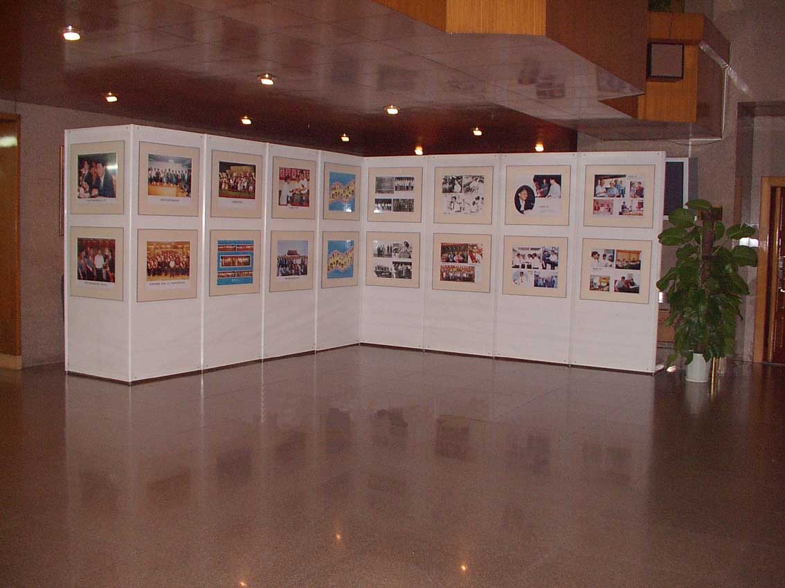 北京八棱柱展板租賃  書畫攝影展板租賃  北京書畫攝影展板租賃