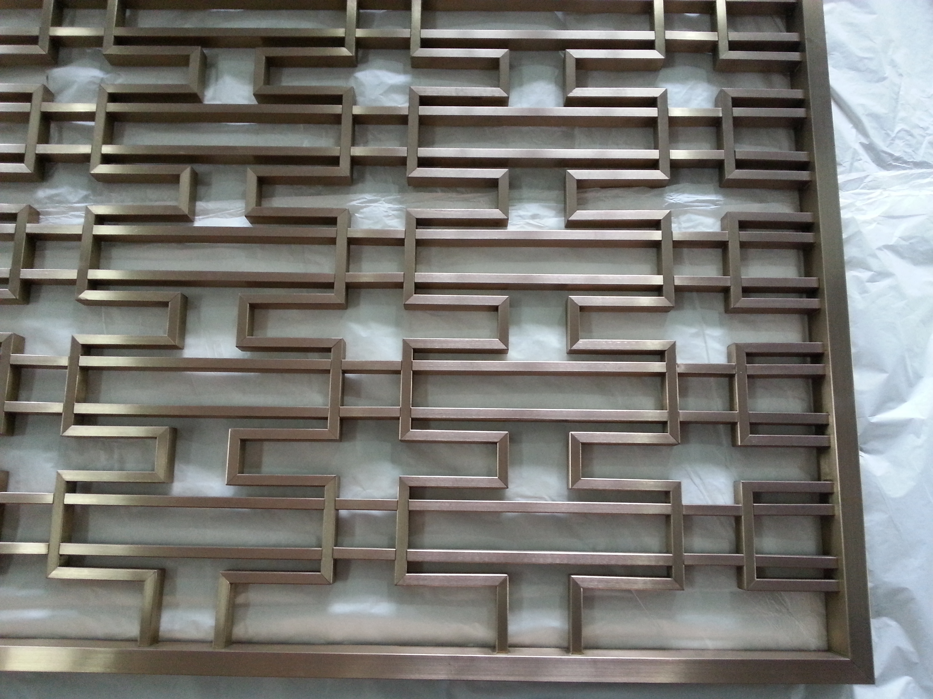 佛山林海美制品廠專業(yè)生產(chǎn)玫瑰金不銹鋼屏風ＬＨＭ-01