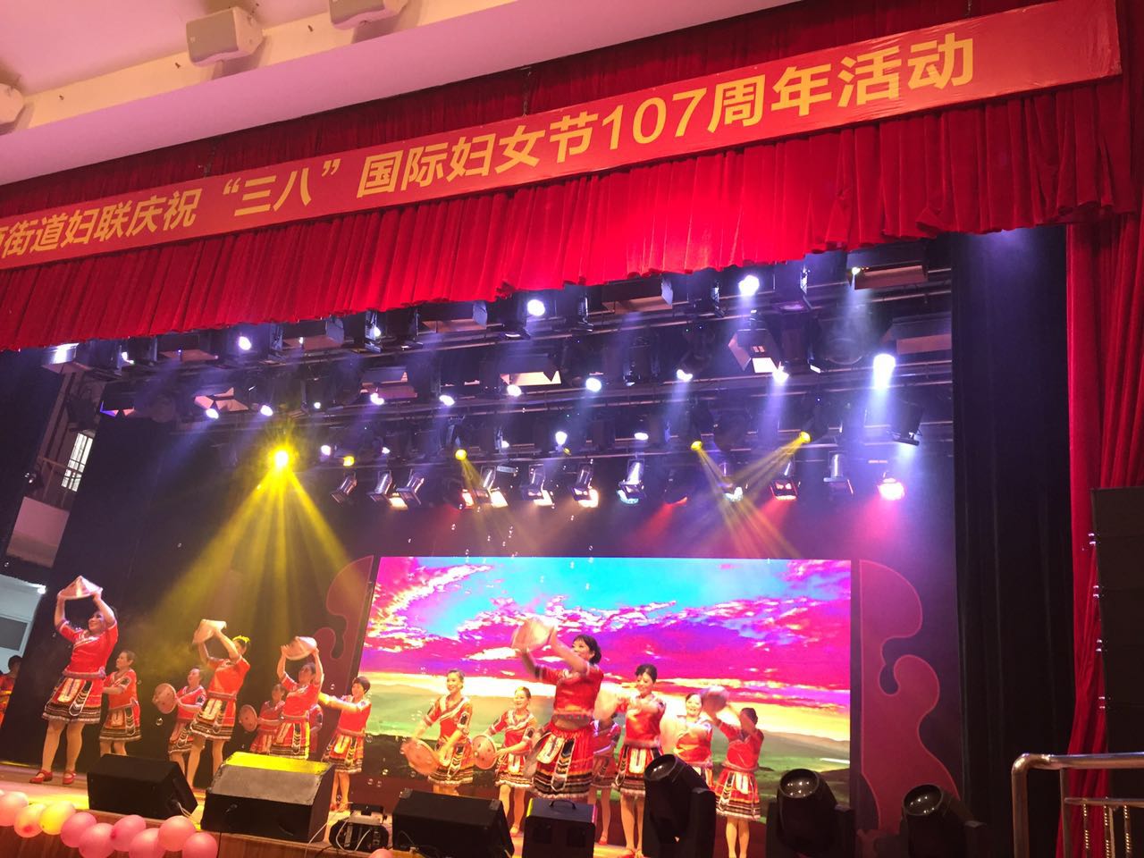 供應(yīng)2017珠海燈光音響大屏出租 珠海大屏燈光音響出租找江華大楊