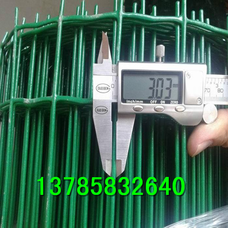 荷蘭網(wǎng)圈地網(wǎng)價格    草原圈地養(yǎng)牛羊   果園防銹網(wǎng)圈地網(wǎng)