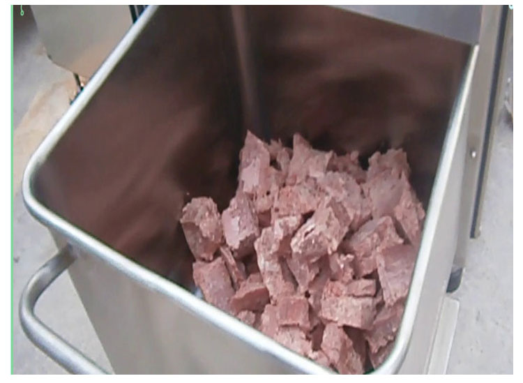 QK-2000凍肉切塊機 河南鄭州凍肉切塊機生產(chǎn)廠家