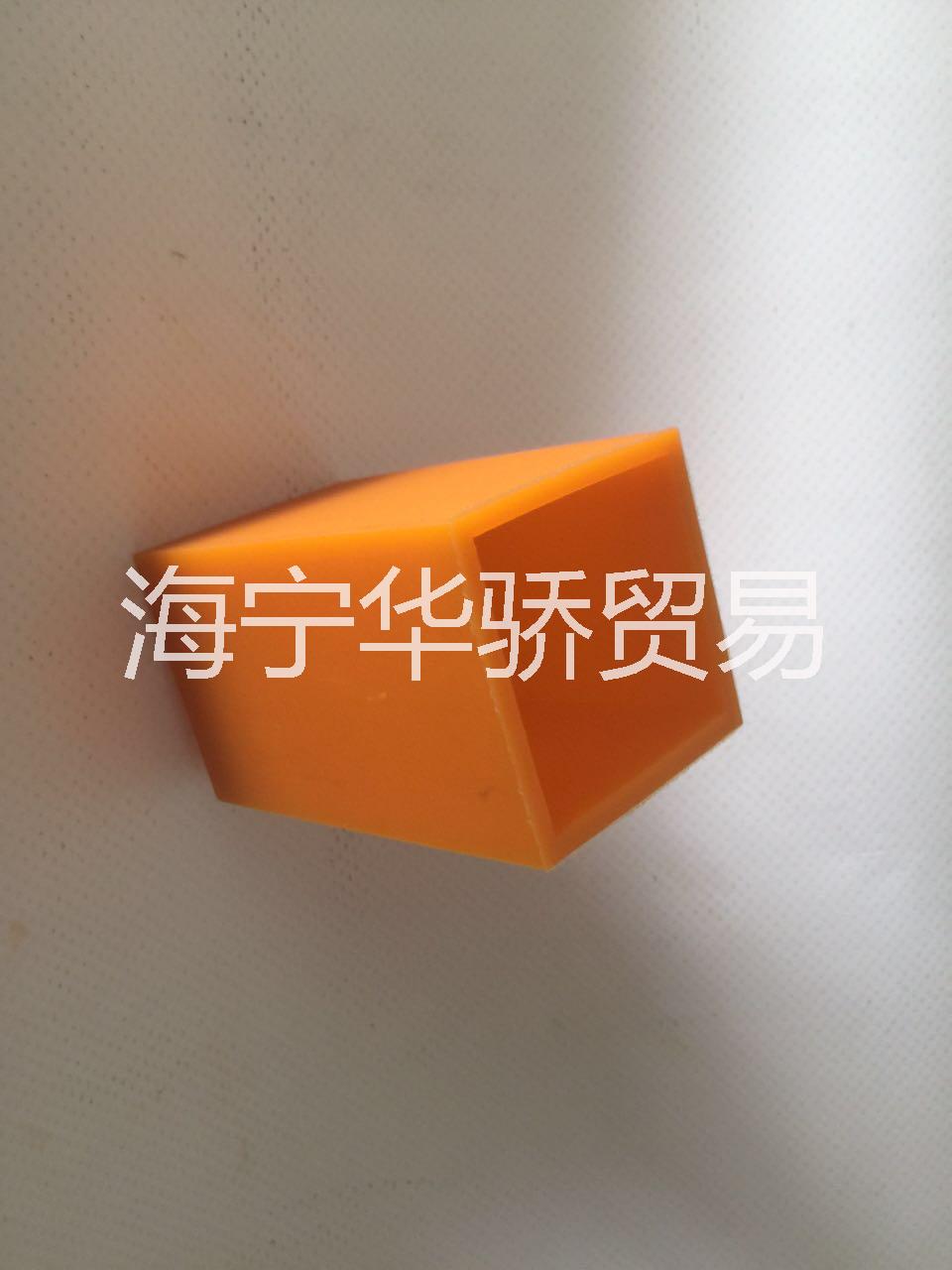 廠家供應(yīng) 可定制大小尺寸顏色 橡膠減振制品 橡膠腳套 彈性好 膠套