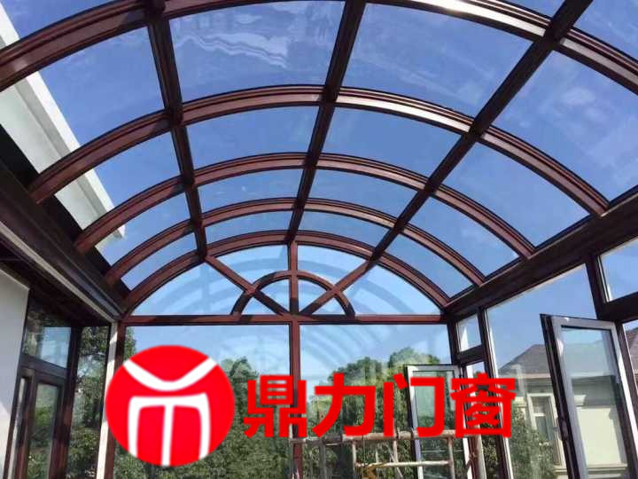 鼎力高端定制陽(yáng)光房 陽(yáng)光房的選購(gòu)常識(shí)及維護(hù)技巧