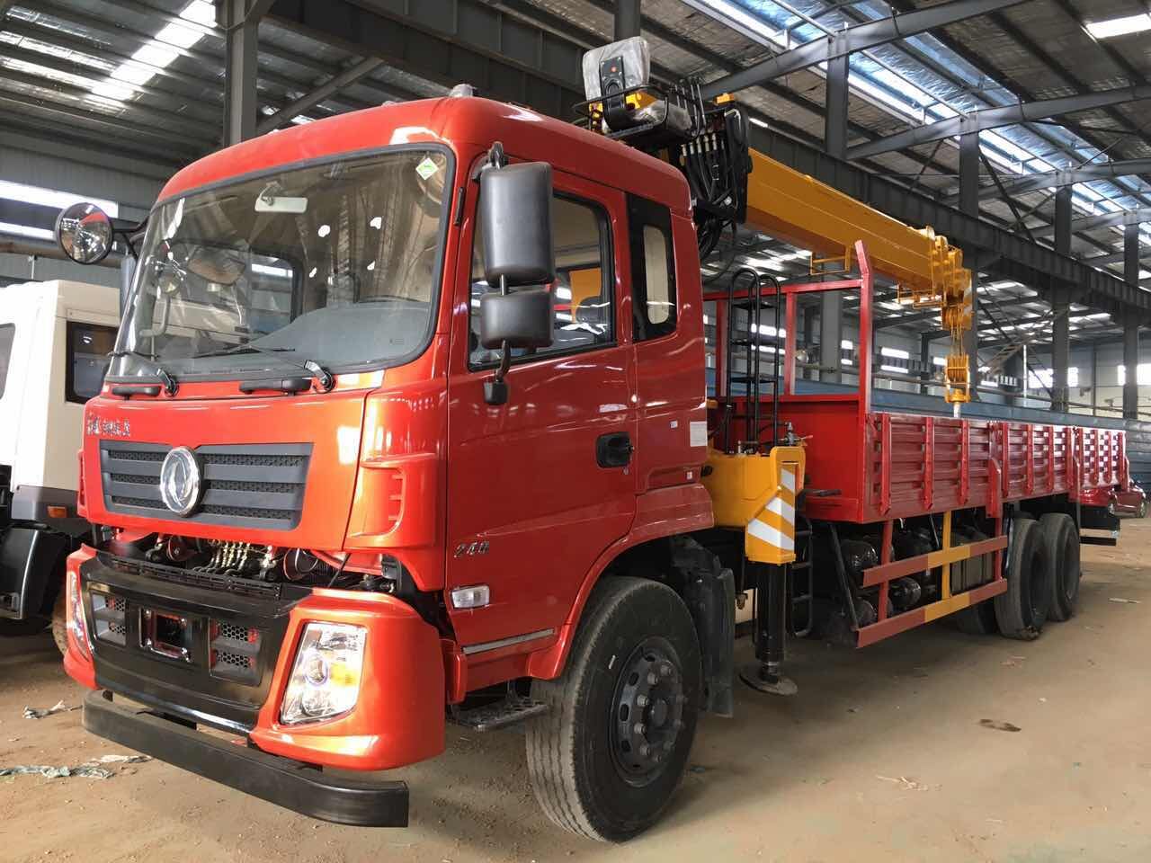 后八輪隨車吊 東風(fēng)12噸隨車吊