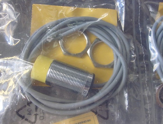 圖爾克流量開(kāi)關(guān)現(xiàn)貨FCI-D20A4P-AP8X-H1141 全新原裝未開(kāi)封