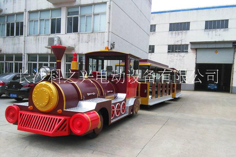廠家直銷大型無軌電動小火車，電動小火車游樂設備供應， 大型無軌電動小火車，電動游樂設備
