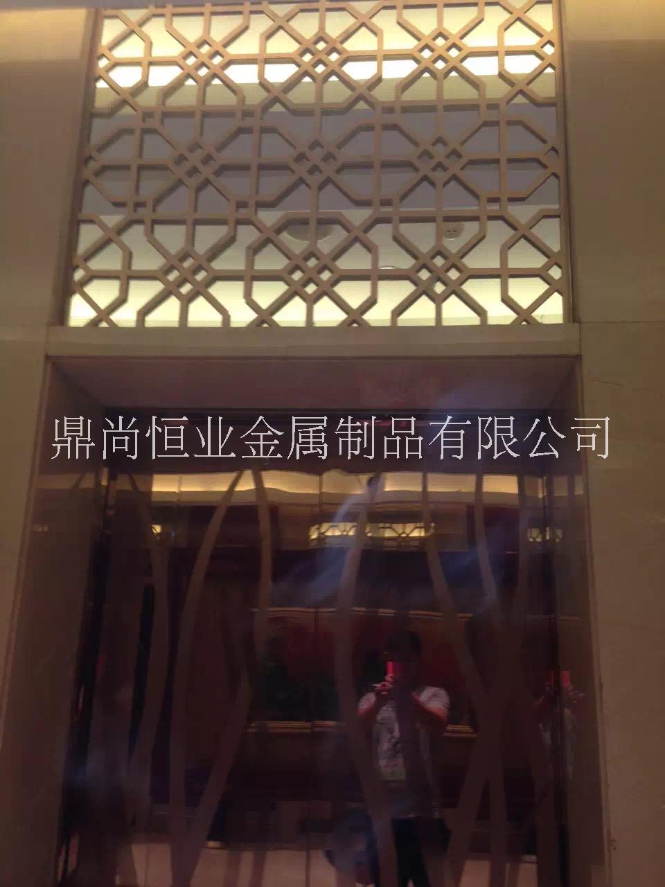 不銹鋼花格 鏤空精致不銹鋼屏風(fēng)