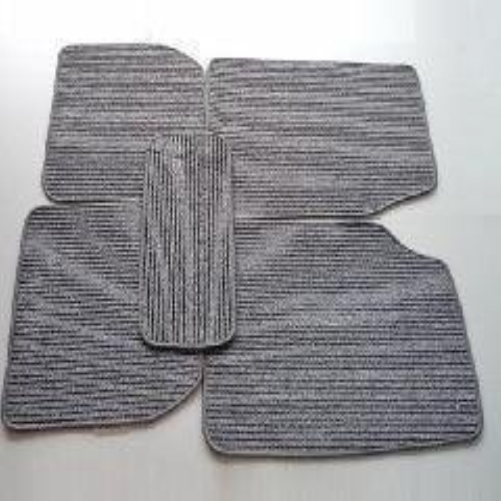 供應(yīng)汽車腳墊旋轉(zhuǎn)刀，全自動(dòng)數(shù)控汽車內(nèi)飾切割機(jī)，山東后備箱墊切割