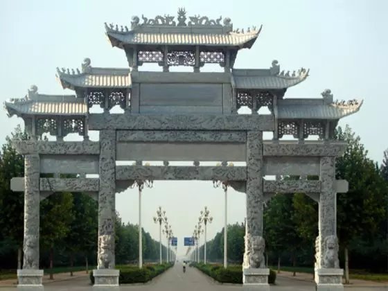 石牌坊，石欄桿，石亭，人物雕塑