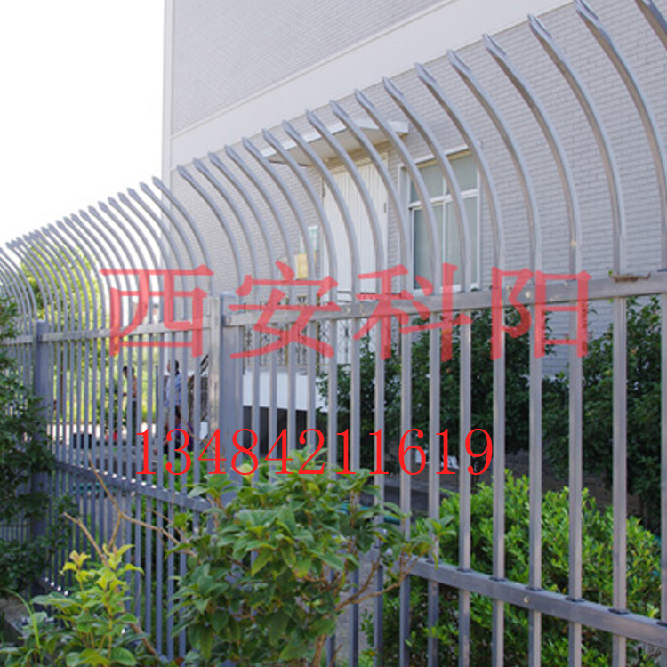 西安廠家直銷小區(qū)圍墻噴塑護(hù)欄鋅鋼鐵藝圍欄 廠區(qū)隔離護(hù)欄  鋅鋼圍墻護(hù)欄