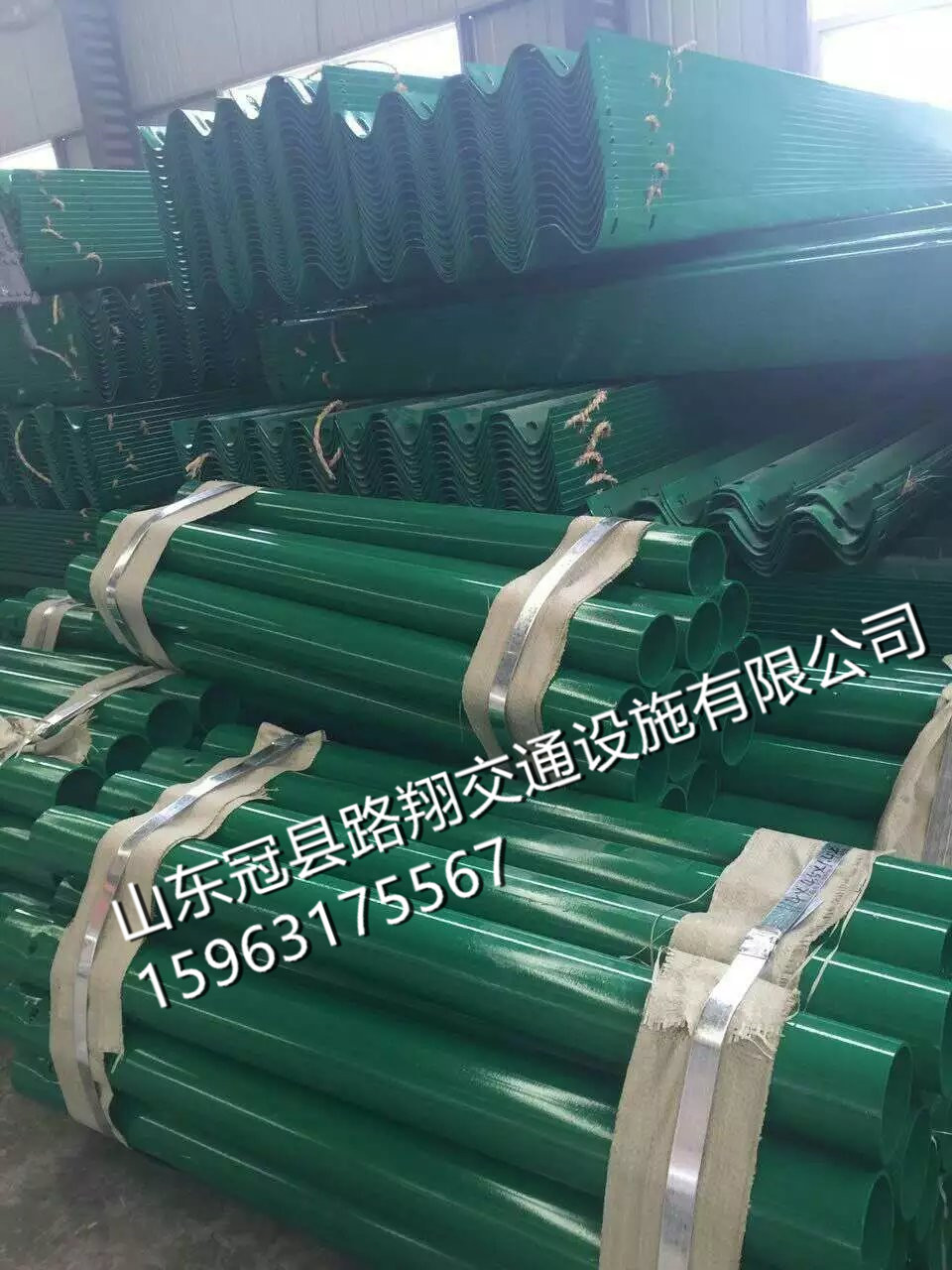 護(hù)欄板 波形護(hù)欄板冠縣路翔波形護(hù)欄板的重要性