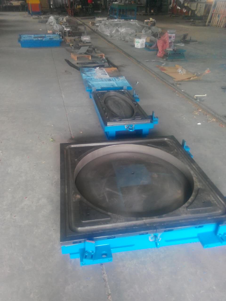 誠(chéng)信廠家直銷(xiāo)水箱模具 水箱模具圖紙