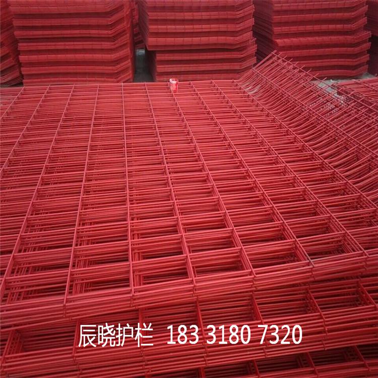 養(yǎng)雞護(hù)欄網(wǎng) 雙邊護(hù)欄網(wǎng)現(xiàn)貨 養(yǎng)雞圍網(wǎng) 雙邊護(hù)欄網(wǎng)現(xiàn)貨
